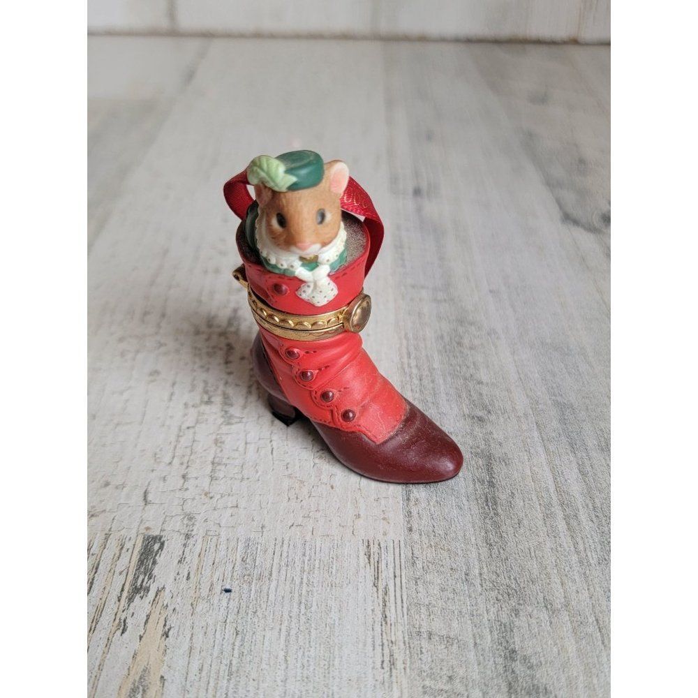 Hallmark 2000 fashion afoot hinged ornament xmas
